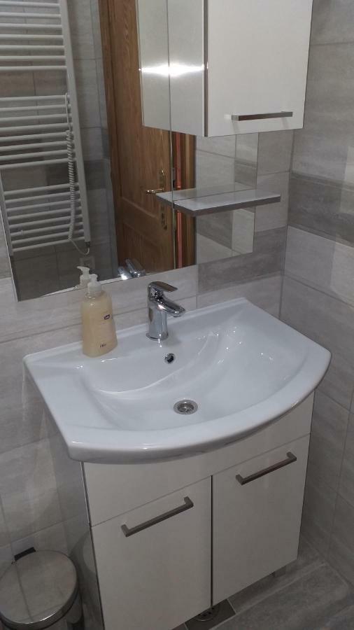 Apartment Zaklopatica Lastovo Eksteriør billede